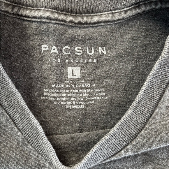 PacSun In Bloom Vintage Wash S/S Graphic Tee Shirt Mens L Washed Black Crew Neck - Picture 3 of 7